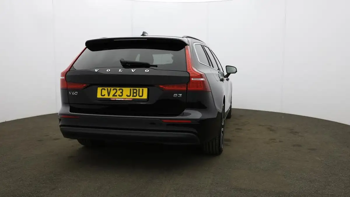 2023-volvo-v60-20-b3-core-big-71
