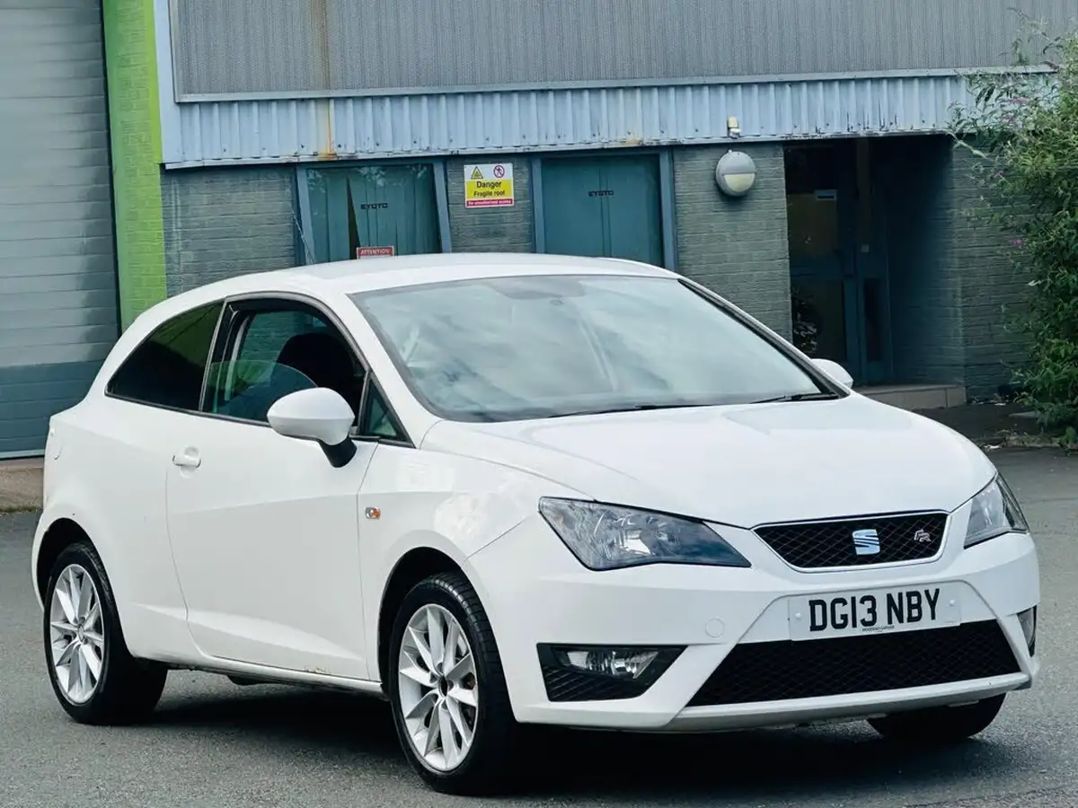 2013-seat-ibiza-20td-fr-143-cr-sportcoupe-hatchback-3d-big-0