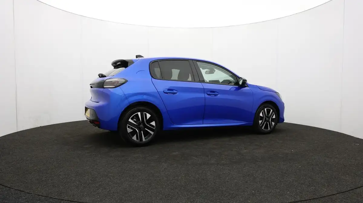 2024-peugeot-208-12-puretech-allure-big-16