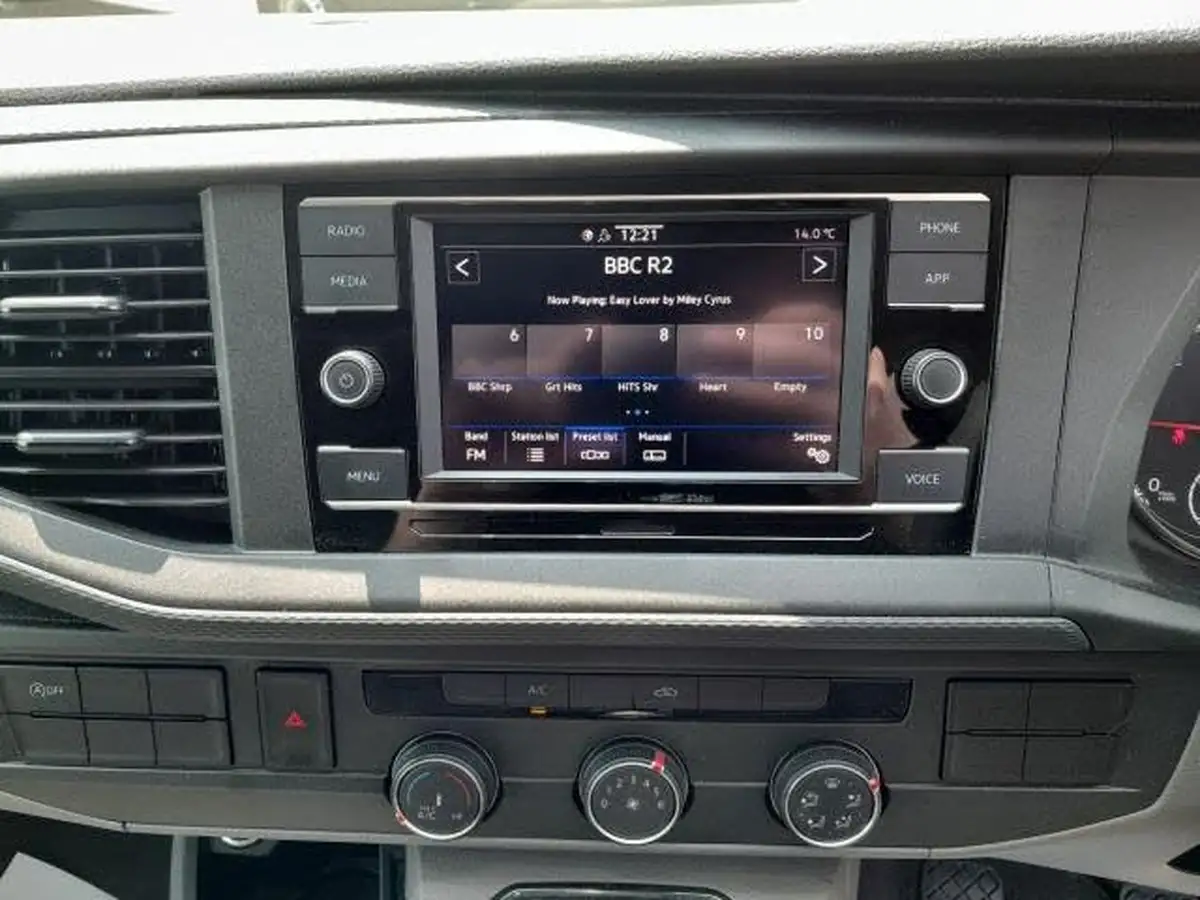 2023-volkswagen-transporter-20tdi-t32-startline-bmt-lwb-150pseu6d-panel-van-big-17