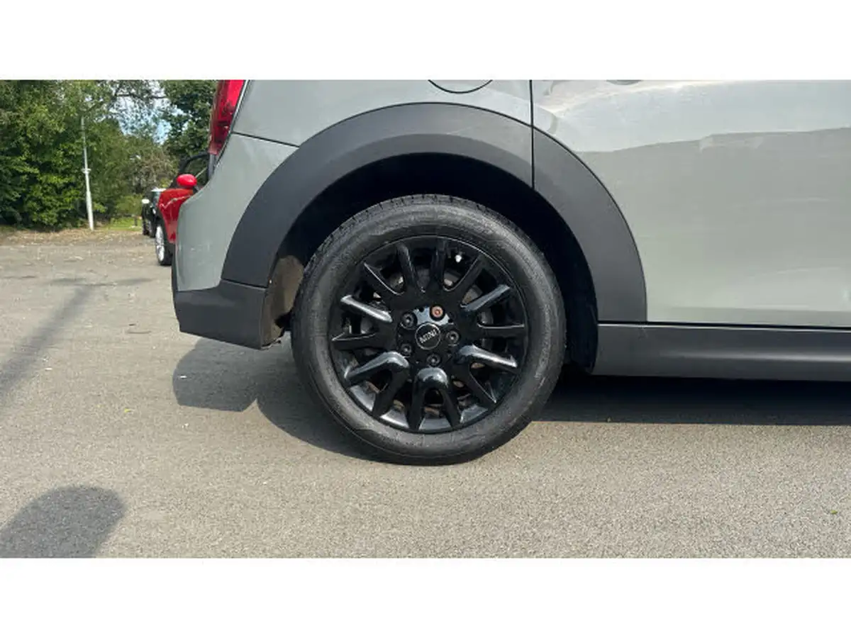 2021-mini-cooper-15-cooper-classic-hatchback-5d-auto-big-38