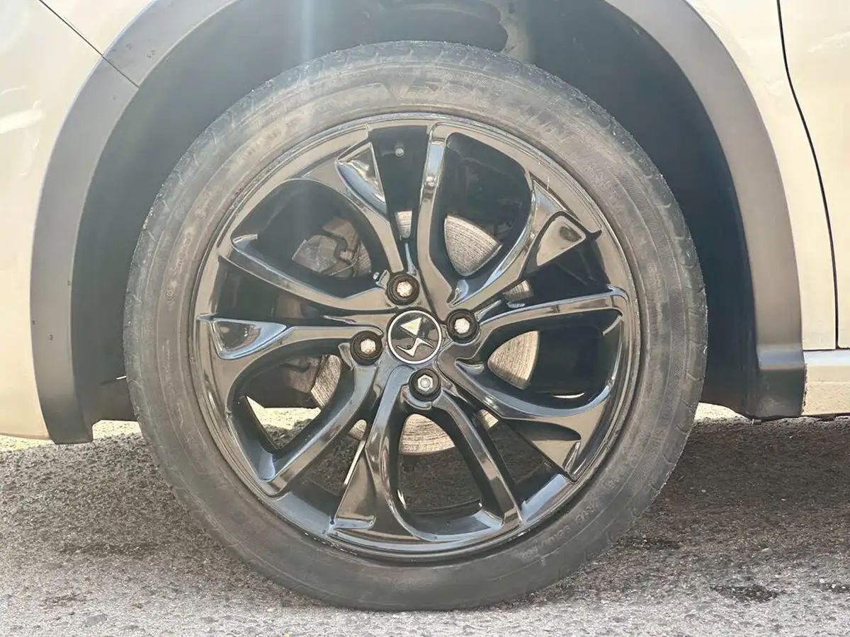 2017-ds-ds-4-12-puretech-crossback-big-34