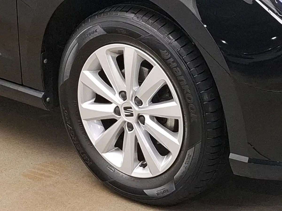 2021-tesla-model-3-e-performance-4x4-big-8