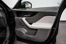 2017-jaguar-f-pace-30td-portfolio-small-23