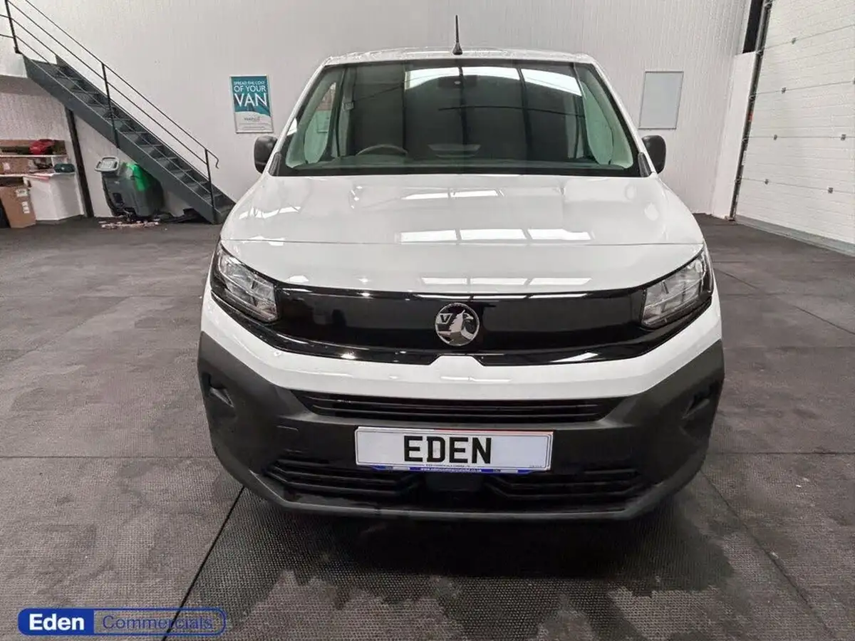 2024-vauxhall-combo-15cdti-prime-100pseu6e-big-12
