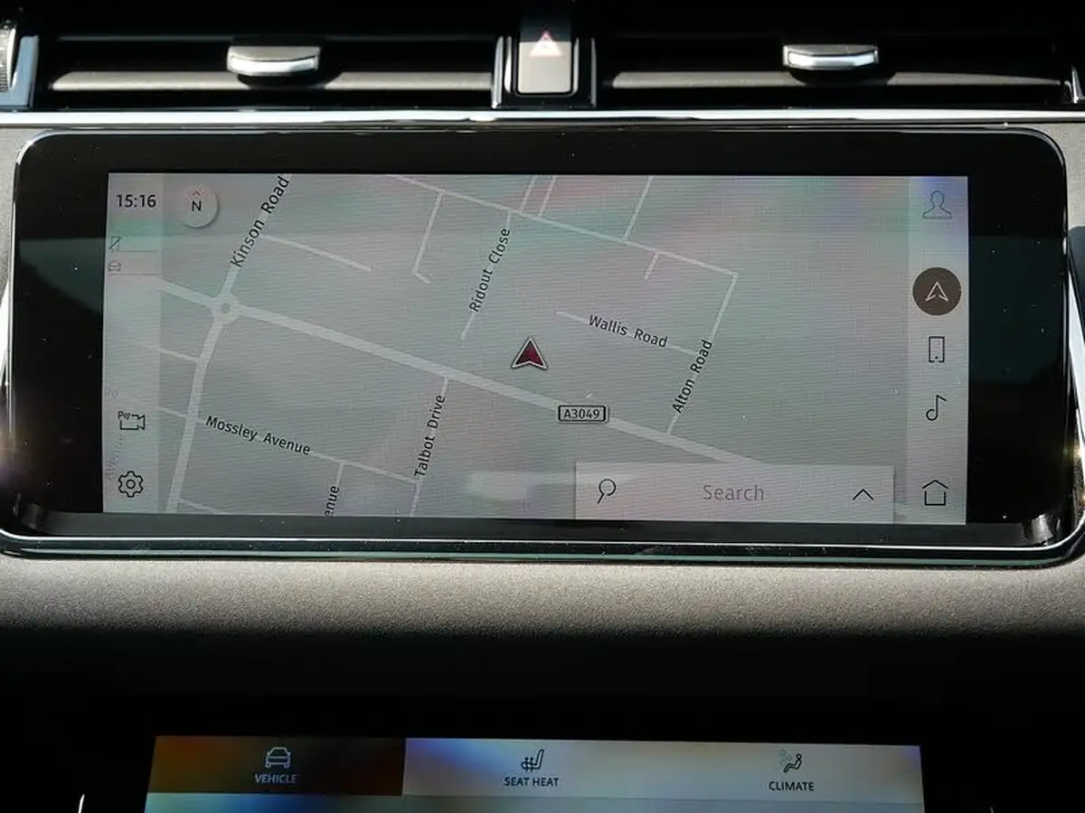 2021-land-rover-range-rover-evoque-15-p300e-r-dynamic-se-big-13
