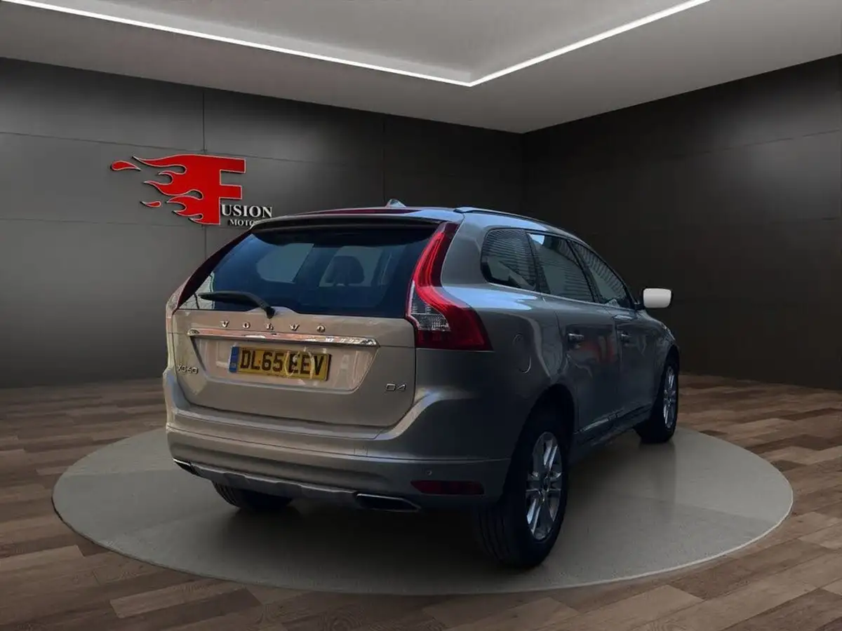 2015-volvo-xc60-20td-d4-se-lux-190bhp-nav-geartronic-big-3