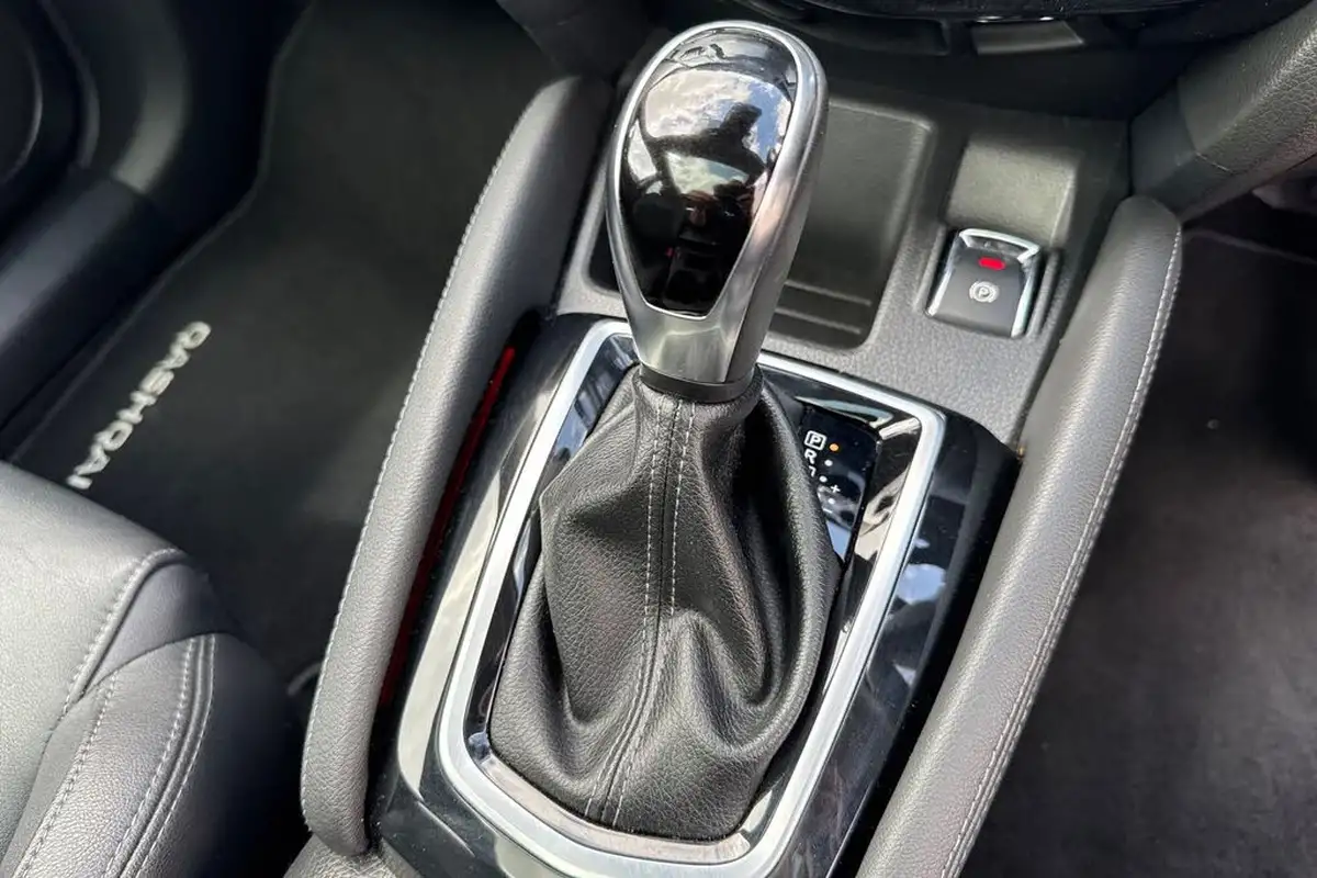 2019-nissan-qashqai-15dci-tekna-19in-alloysglass-roof-pack-dct-big-34