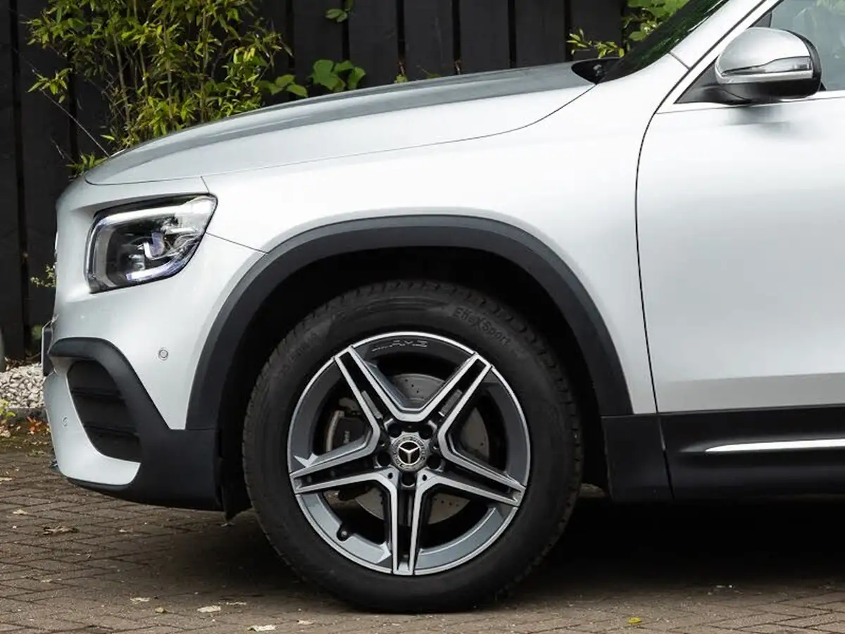 2021-mercedes-benz-glb-class-13-glb200-amg-line-premium-plus-7-8g-tronic-big-19