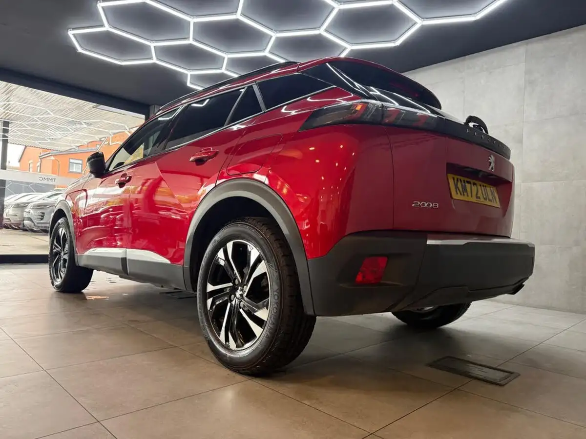 2022-peugeot-2008-suv-12-puretech-allure-premium-100bhp-big-4