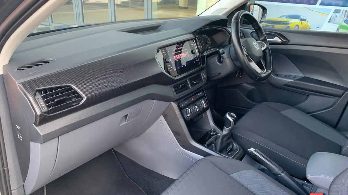 2020-volkswagen-t-cross-10-tsi-se-115ps-big-11