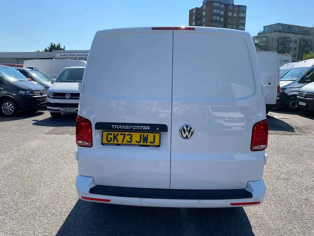 2022-volkswagen-transporter-20tdi-t28-highline-bmt-lwb-150pseu6dt-e-big-8