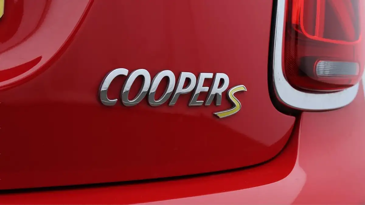 2023-mini-cooper-e-cooper-s-2-big-23