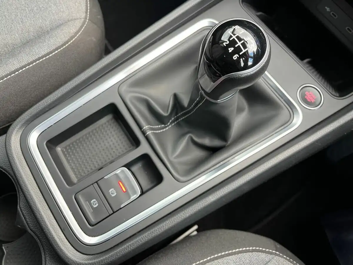2023-seat-ateca-15-ecotsi-se-technology-big-24