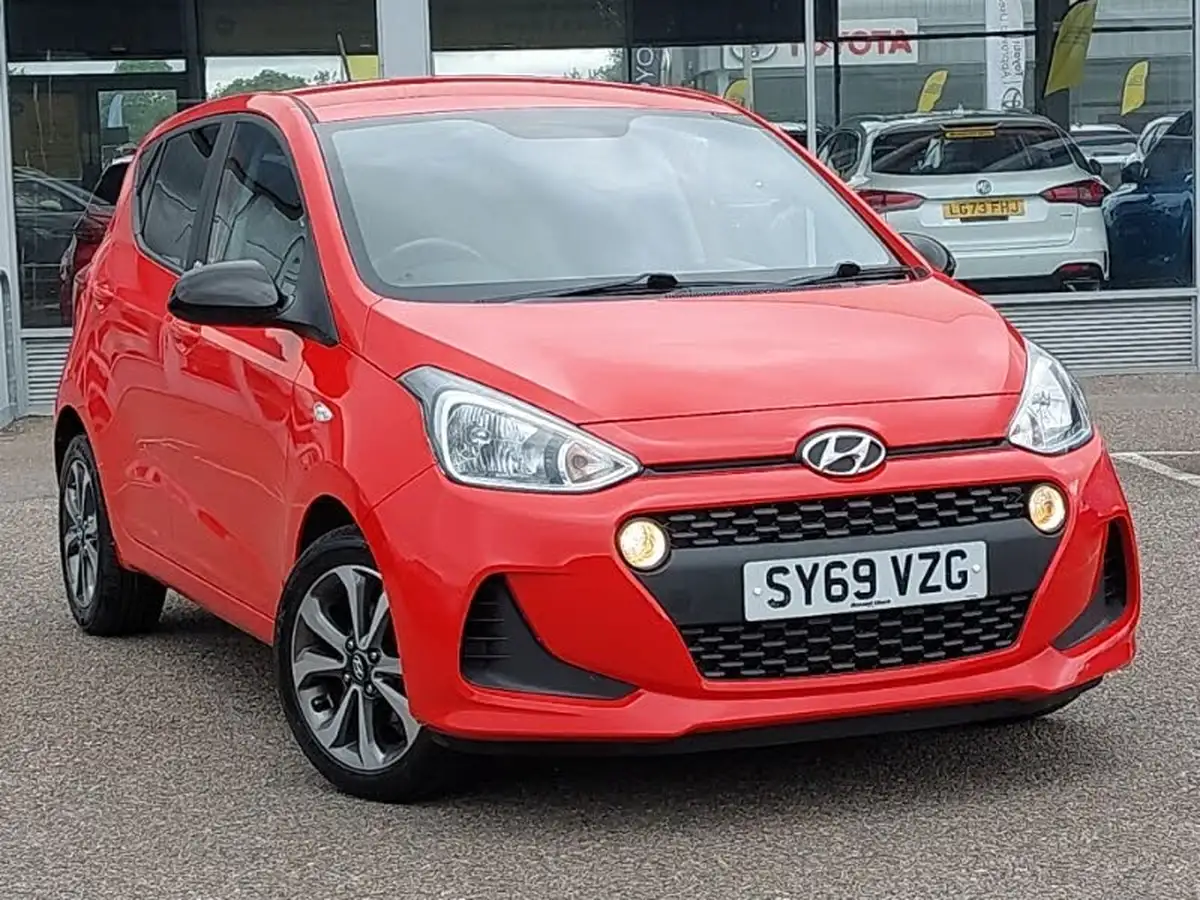 2020-hyundai-i10-10-play-big-0