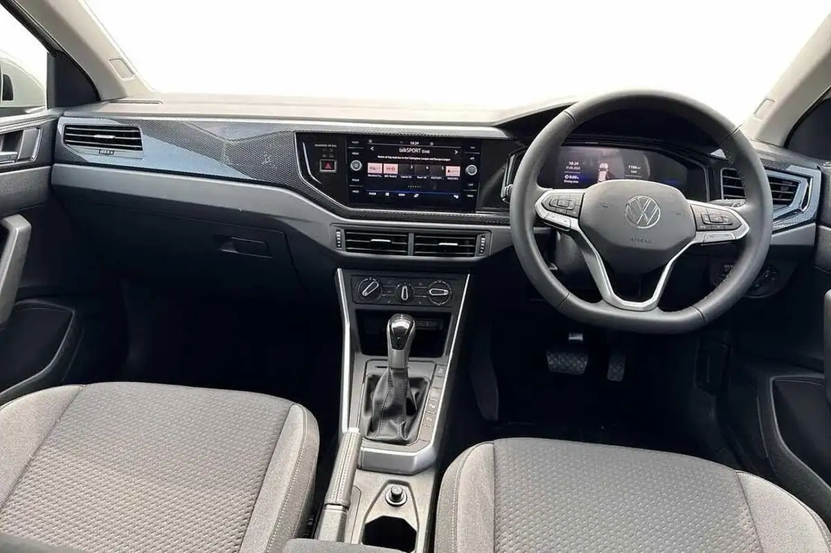 2025-volkswagen-taigo-10-tsi-life-115ps-dsg-big-9