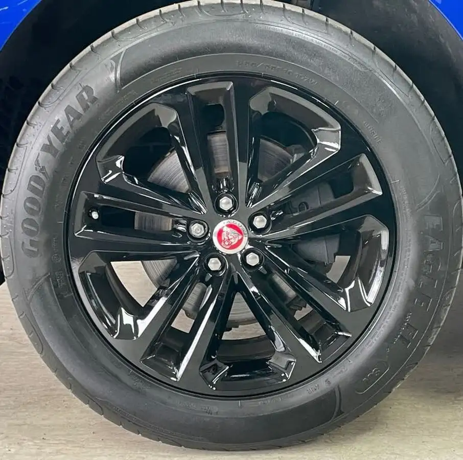 2019-jaguar-f-pace-20-i4d-r-sport-180ps-awd-auto-big-17