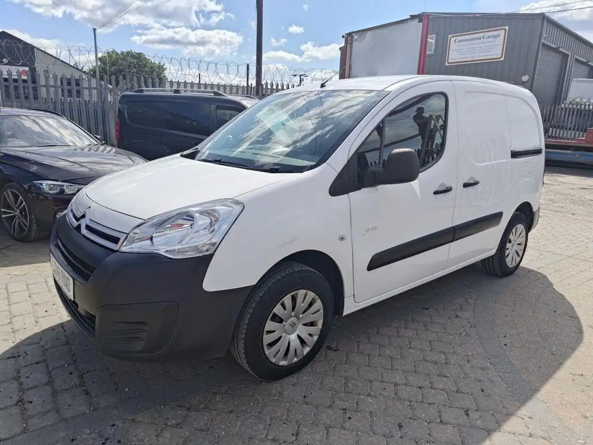 2018-citroen-berlingo-e-l1-635-lx-big-22