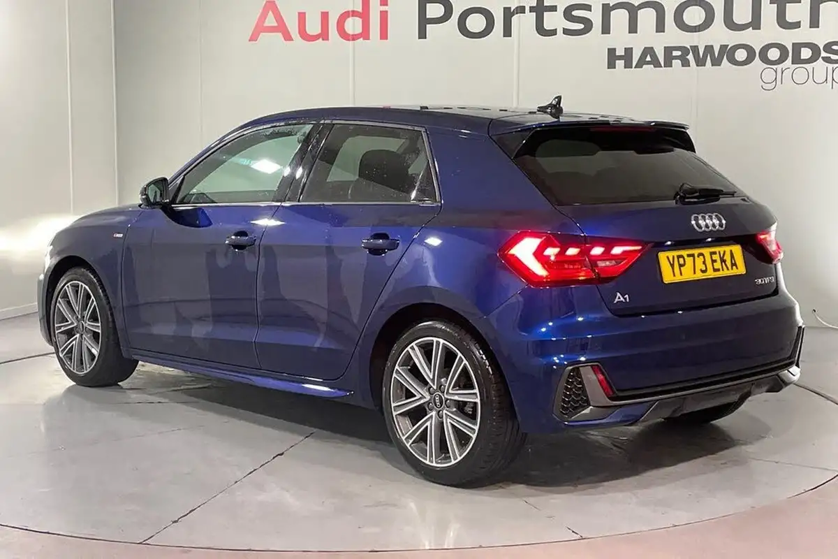 2023-audi-a1-10-30-tfsi-s-line-big-7