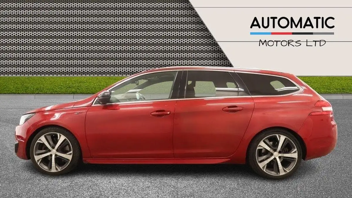 2017-peugeot-308-sw-big-7