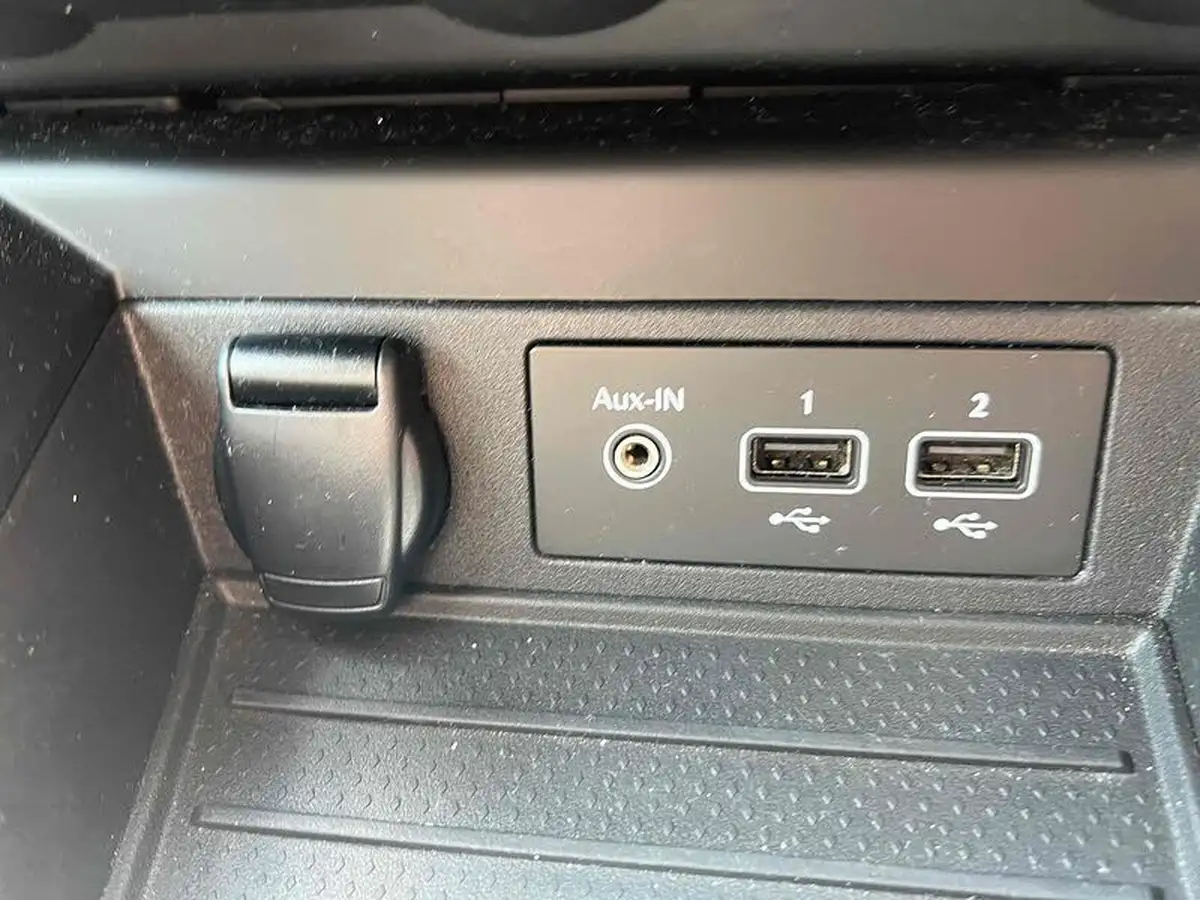2020-renault-zoe-e-i-gt-line-rapid-charge-big-34
