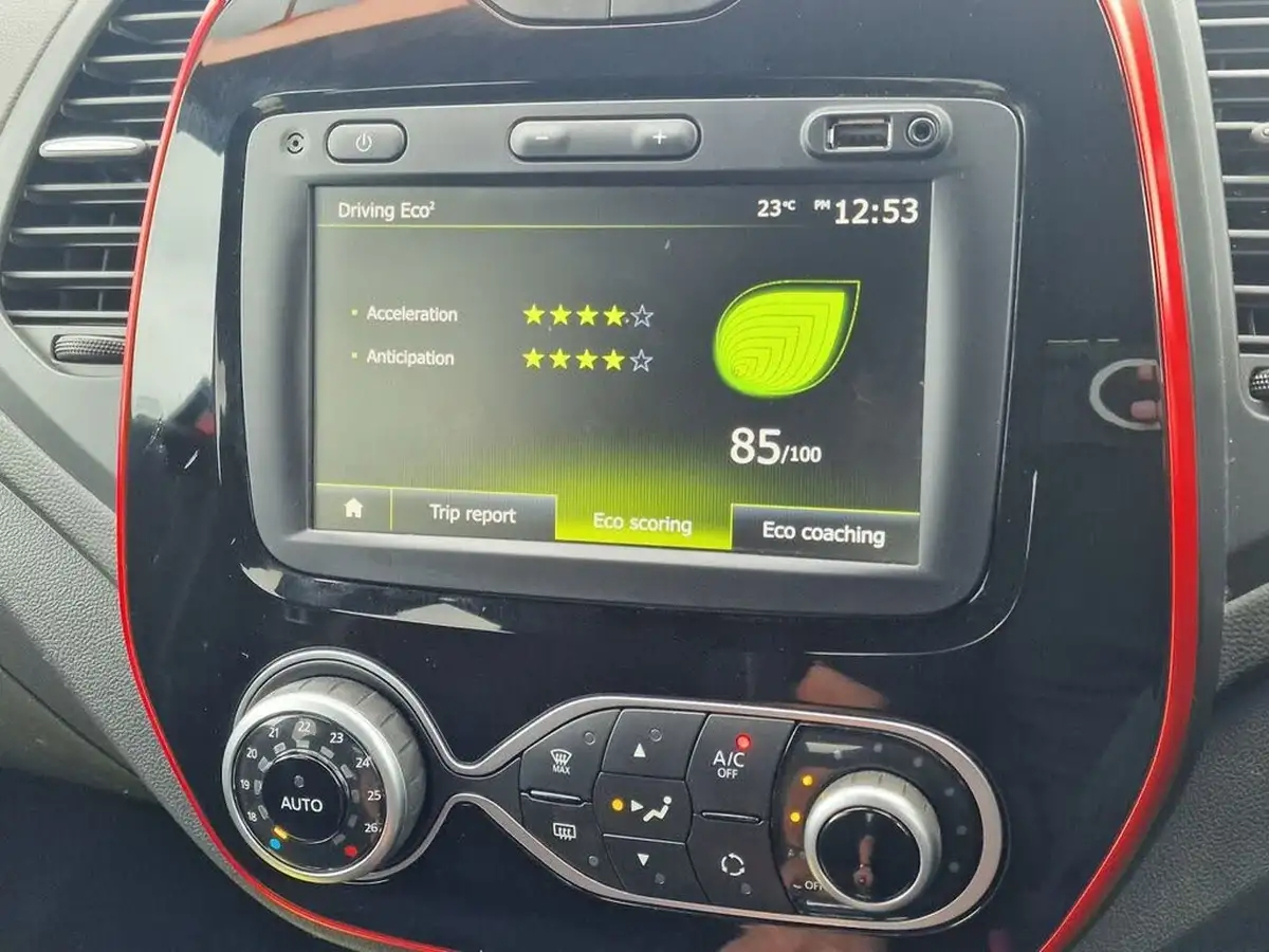 2020-renault-captur-13-tce-s-edition-150bhp-edc-auto-big-32