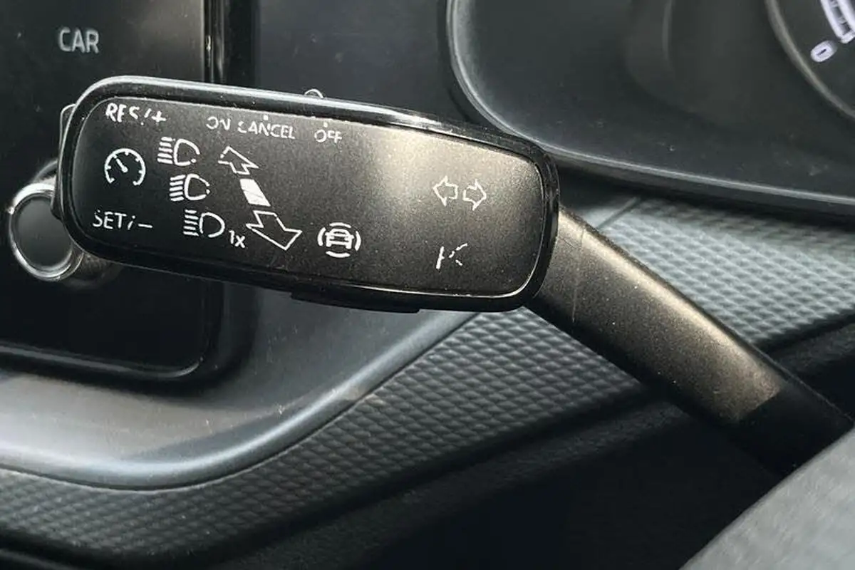 2020-skoda-kamiq-15-tsi-se-big-13
