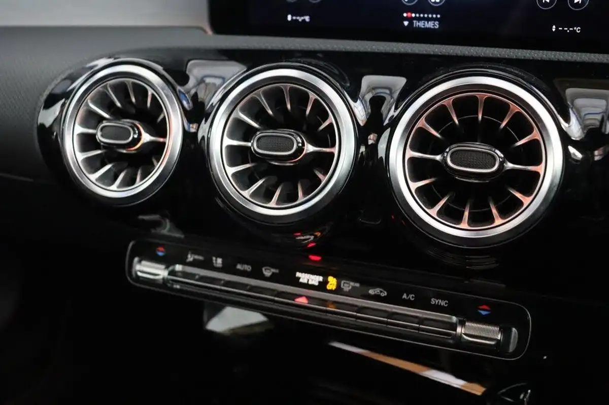 2022-mercedes-benz-cla-13-cla-200-amg-line-premium-plus-coupe-4d-big-27