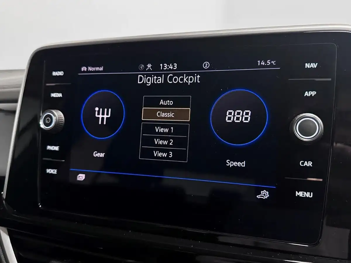 2024-volkswagen-t-roc-15-tsi-r-line-hatchback-5d-dsg-big-50