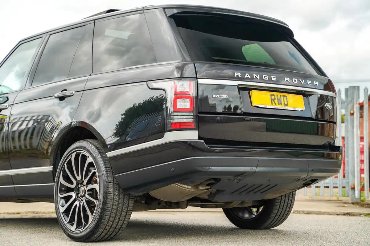 2014-land-rover-range-rover-30-sd-v6-autobiography-30-sd-ss-big-9