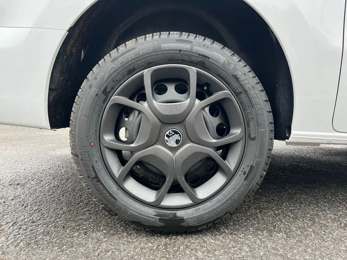 2024-vauxhall-vivaro-15td-xl-pro-big-16