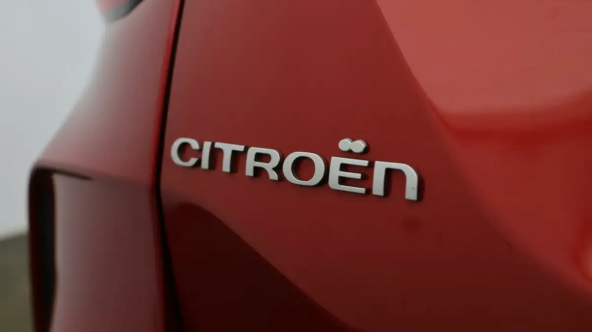 2022-citroen-c4-e-shine-plus-big-20