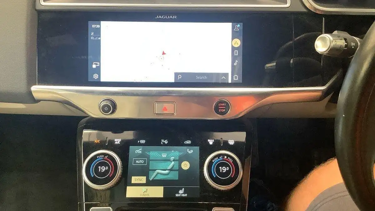 2021-jaguar-i-pace-ev400-hse-big-10
