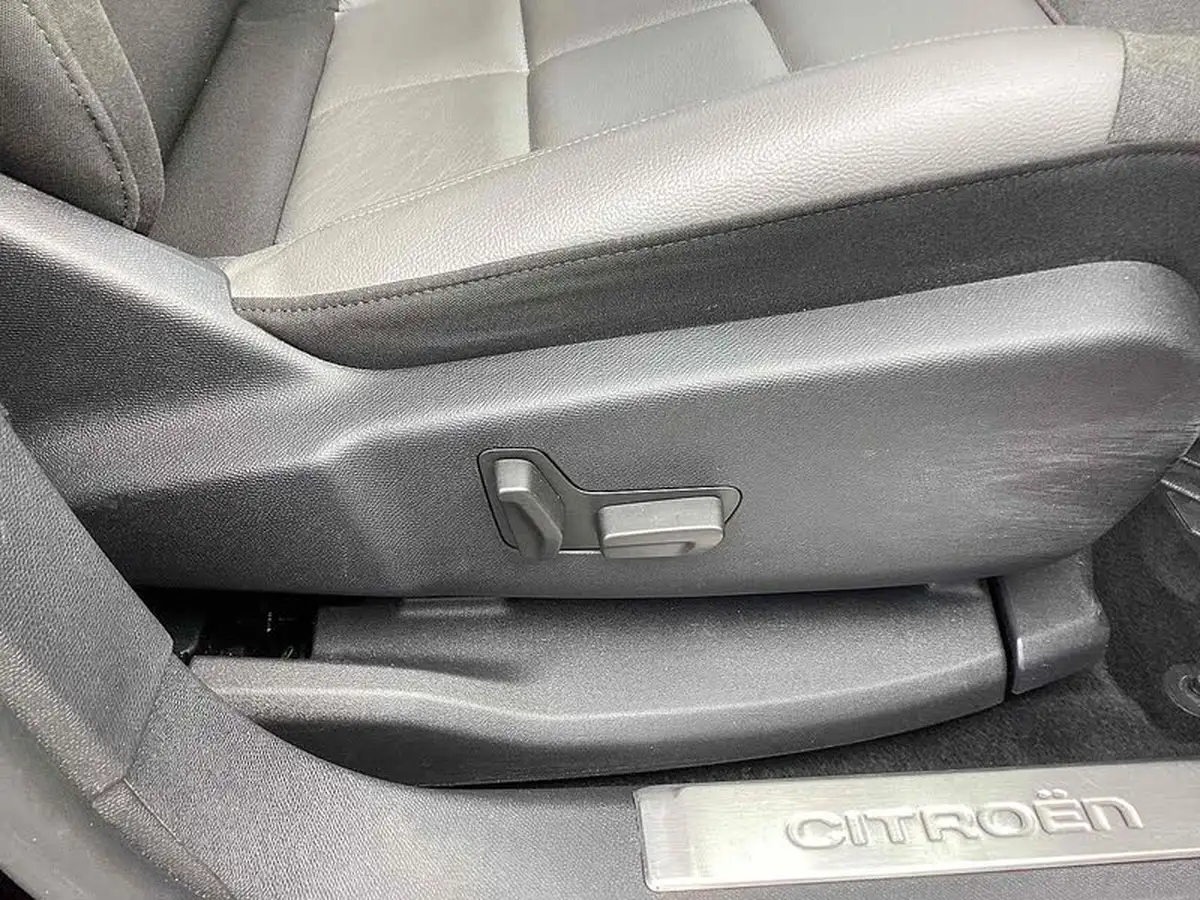 2019-citroen-c5-aircross-12-puretech-flair-big-27