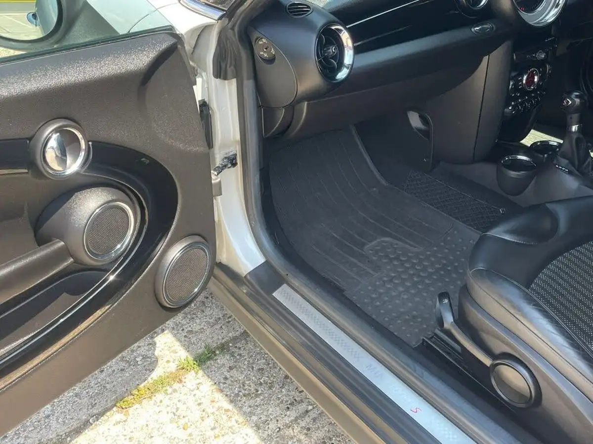2011-mini-cooper-20td-cooper-sd-avenue-coupe-3d-auto-big-62