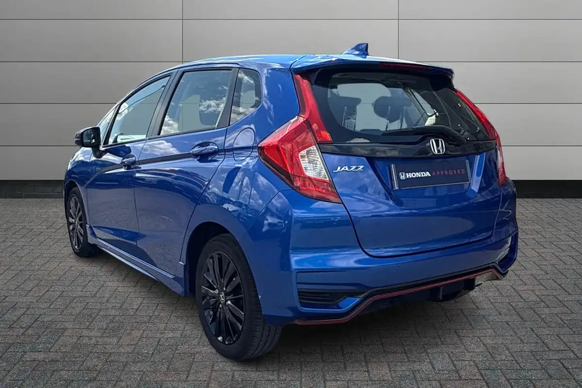 2018-honda-jazz-15-i-vtec-sport-big-2