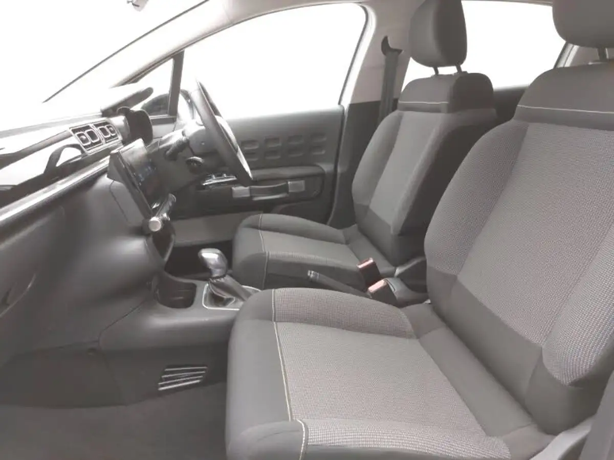 2024-citroen-c3-12-puretech-plus-110ps-eat6-big-4