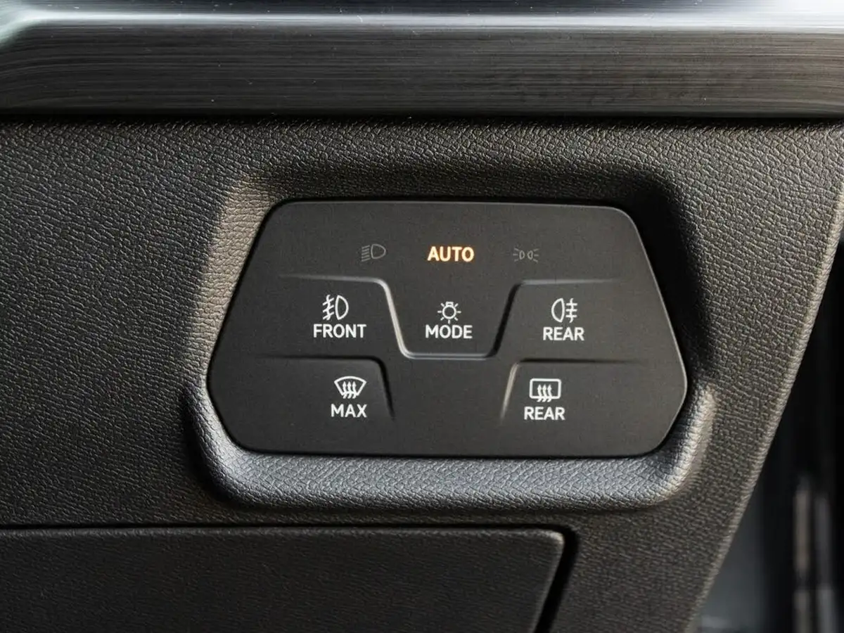 2022-cupra-formentor-14-e-hybrid-vz2-big-15