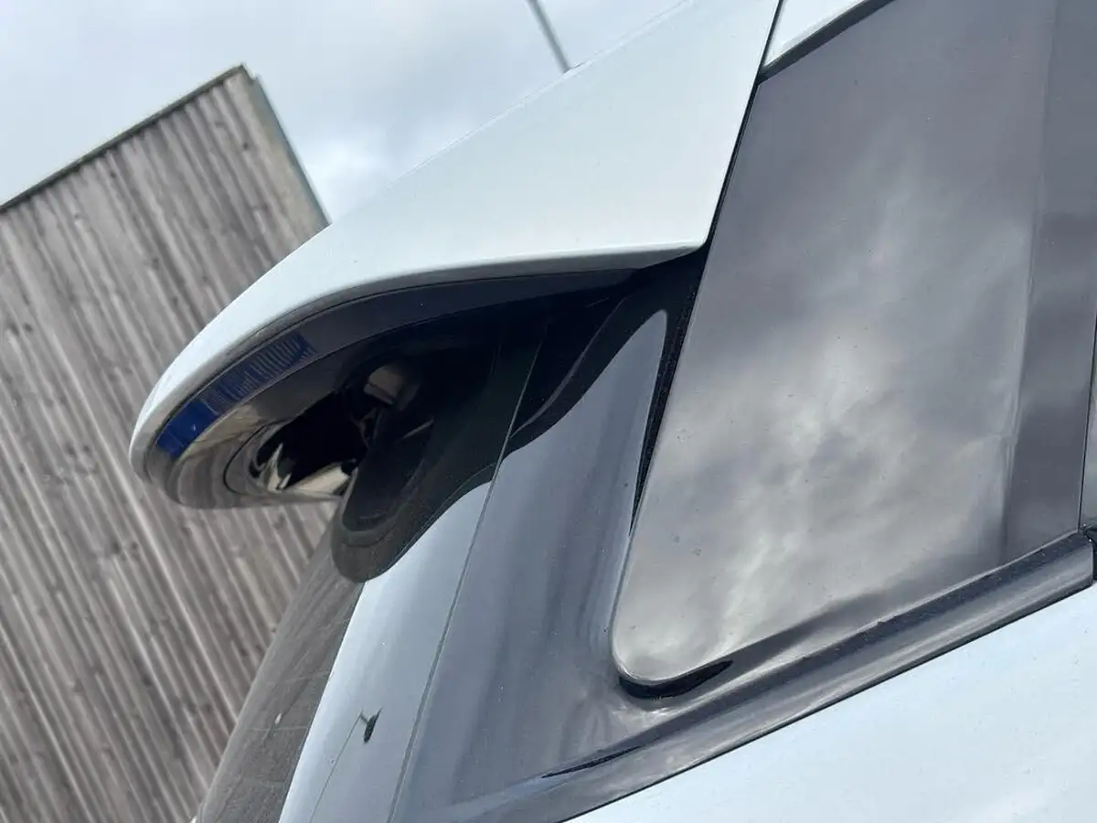2015-land-rover-range-rover-evoque-20td4-se-tech-ss-hatchback-5d-auto-big-8