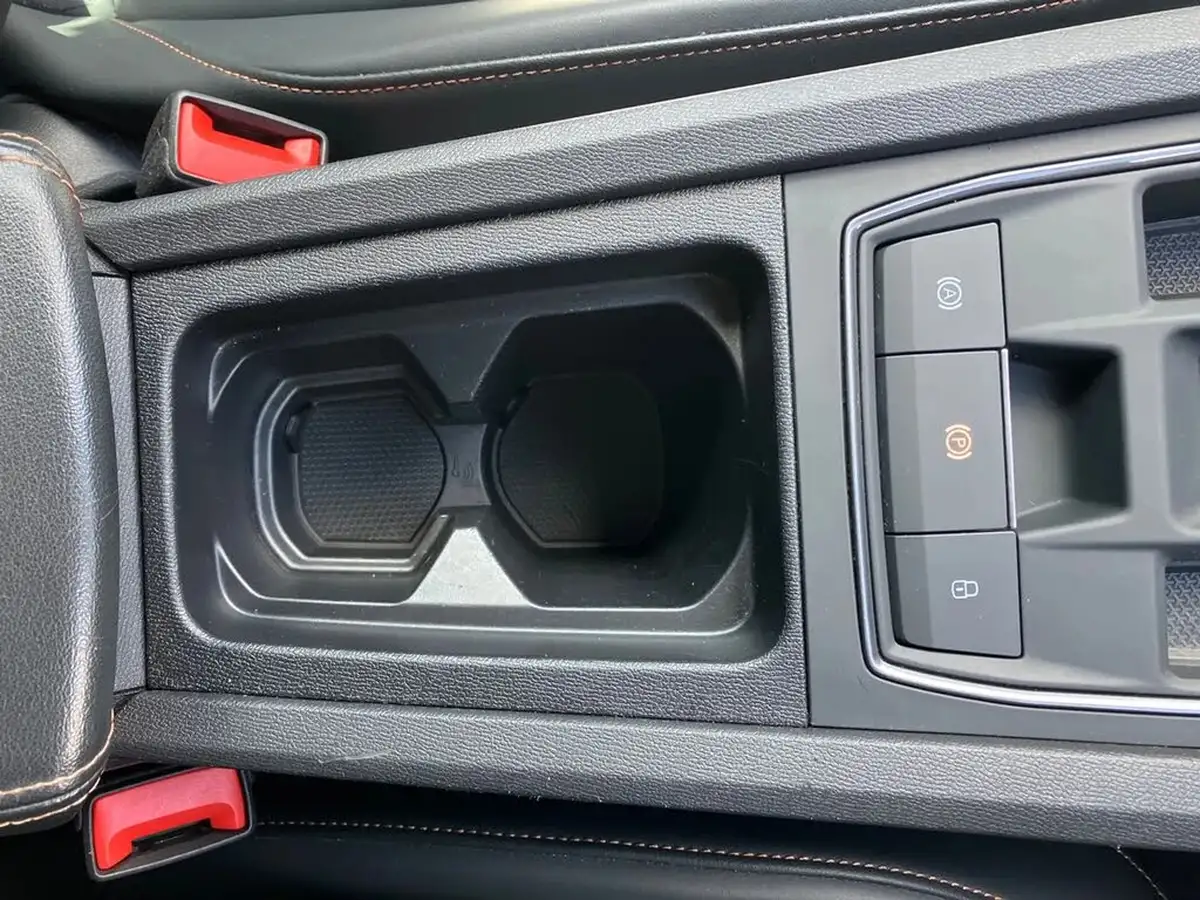 2024-cupra-formentor-14-e-hybrid-v2-big-50