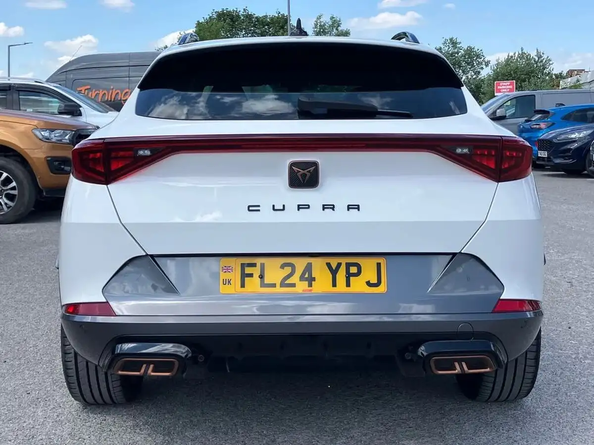 2024-cupra-formentor-14-e-hybrid-v2-big-26