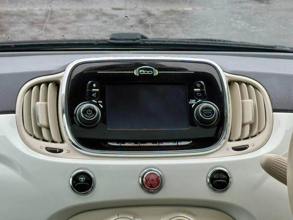 2016-fiat-500-12-lounge-big-46