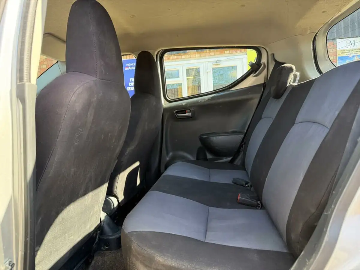2013-suzuki-alto-10-sz-big-14