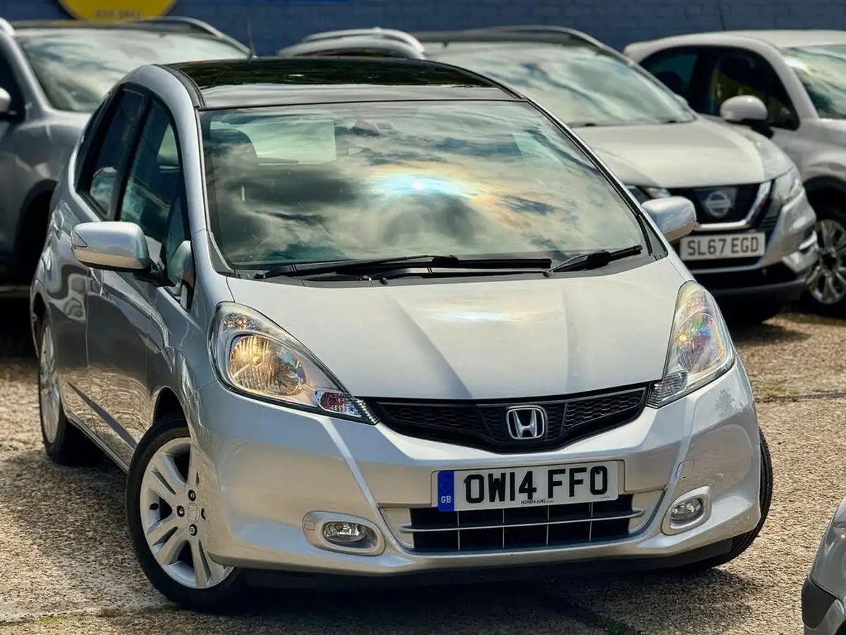 2014-honda-jazz-14-ex-big-5
