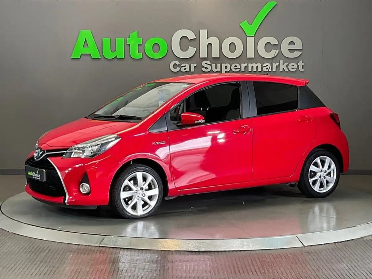 2015-toyota-yaris-15-vvt-i-sport-hybrid-big-8