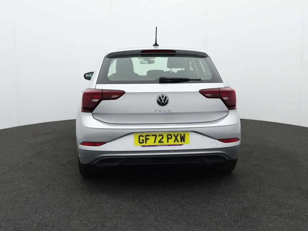2022-volkswagen-polo-10-life-big-3