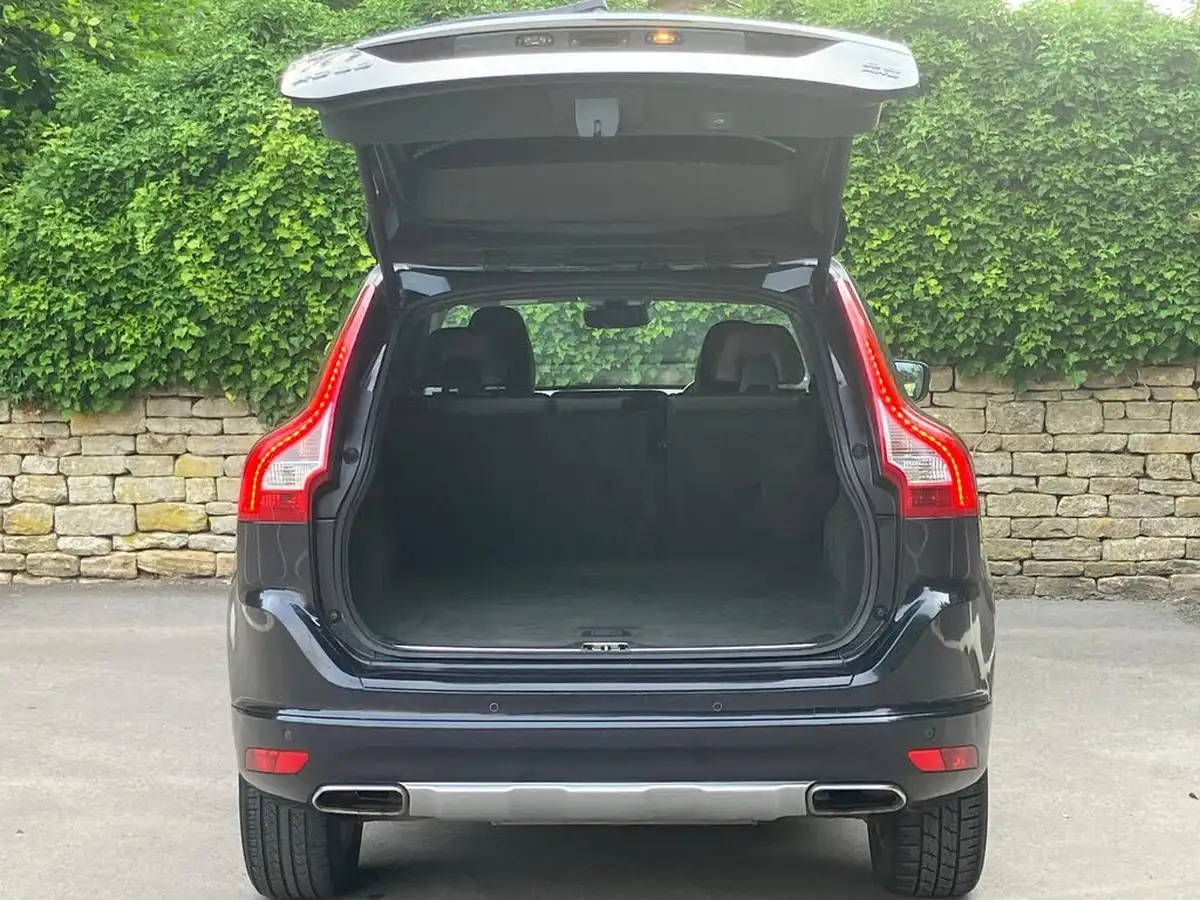 2015-volvo-xc60-24td-d5-se-lux-215bhp-geartronic-big-16