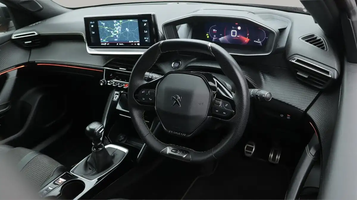 2022-peugeot-2008-suv-12-puretech-gt-big-9
