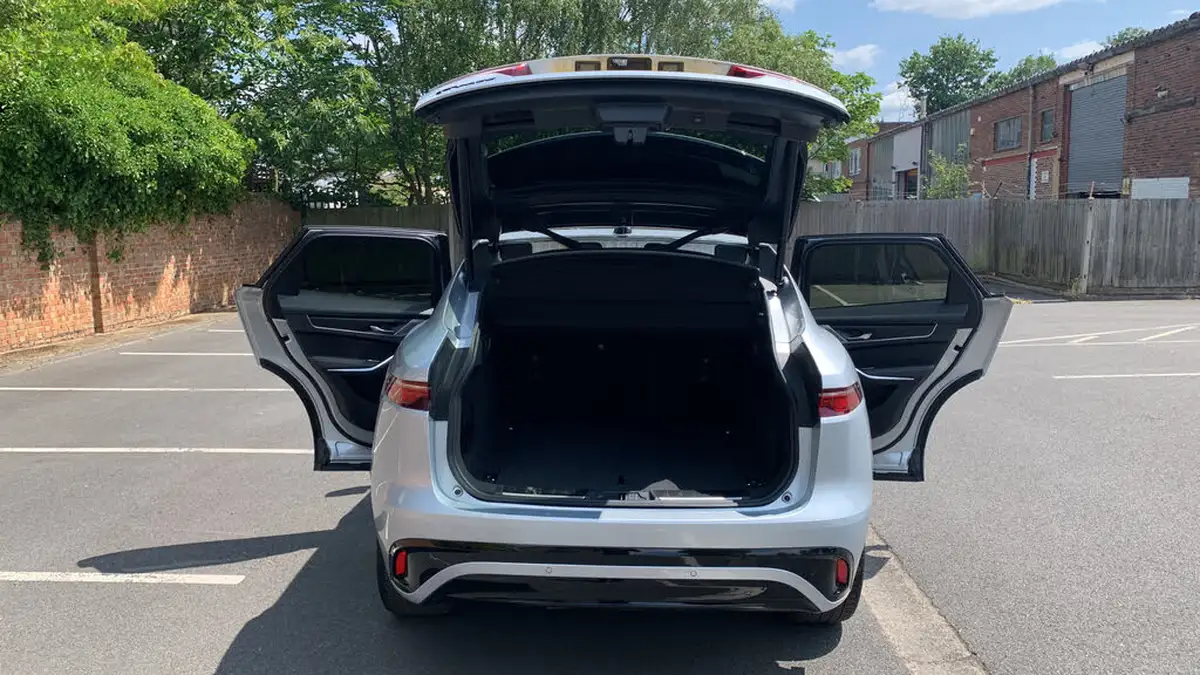2021-jaguar-f-pace-20-d200-r-dynamic-hse-mhev-big-53
