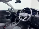 2023-volkswagen-tiguan-15-tsi-elegance-small-23